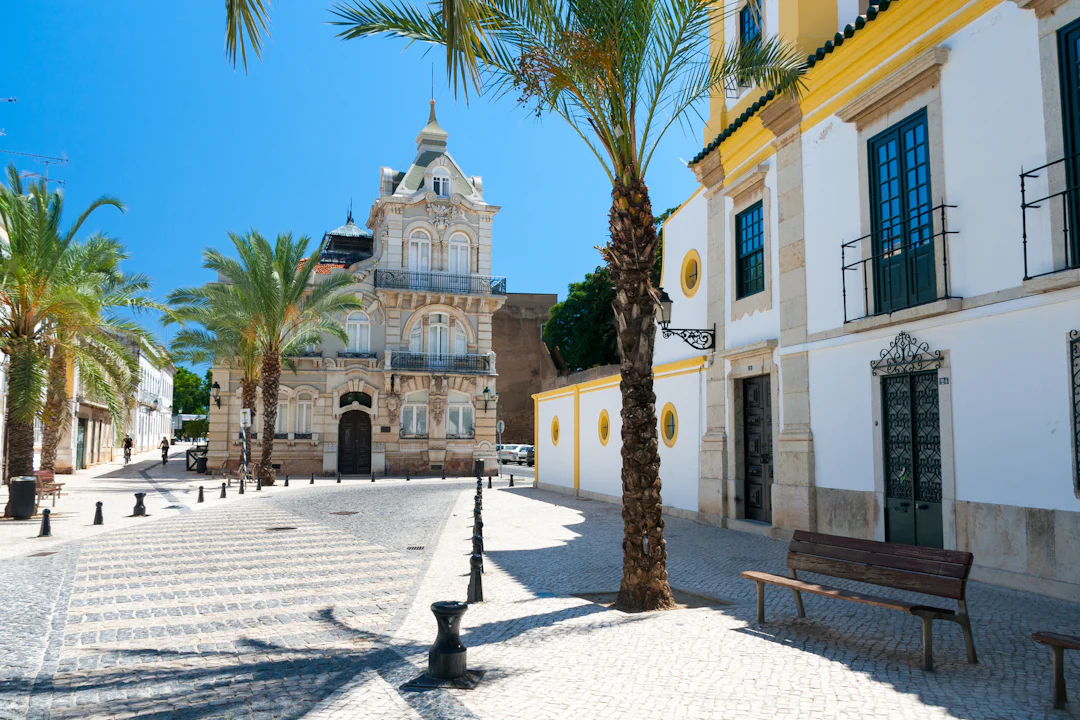 Portugal, UK & Italy Itinerary: 2 Weeks of Coastal & Cultural Splendor